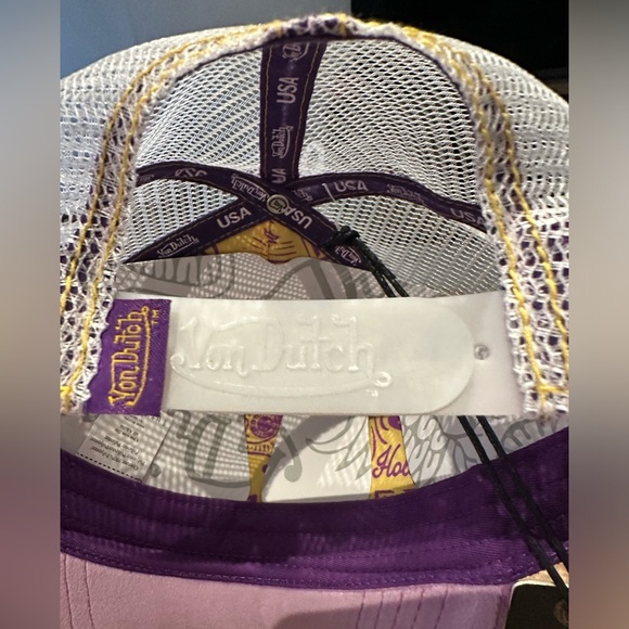NWT! Von Dutch Pink Hollywood Velvet Trucker Hat - One Size - Picture 7 of 11